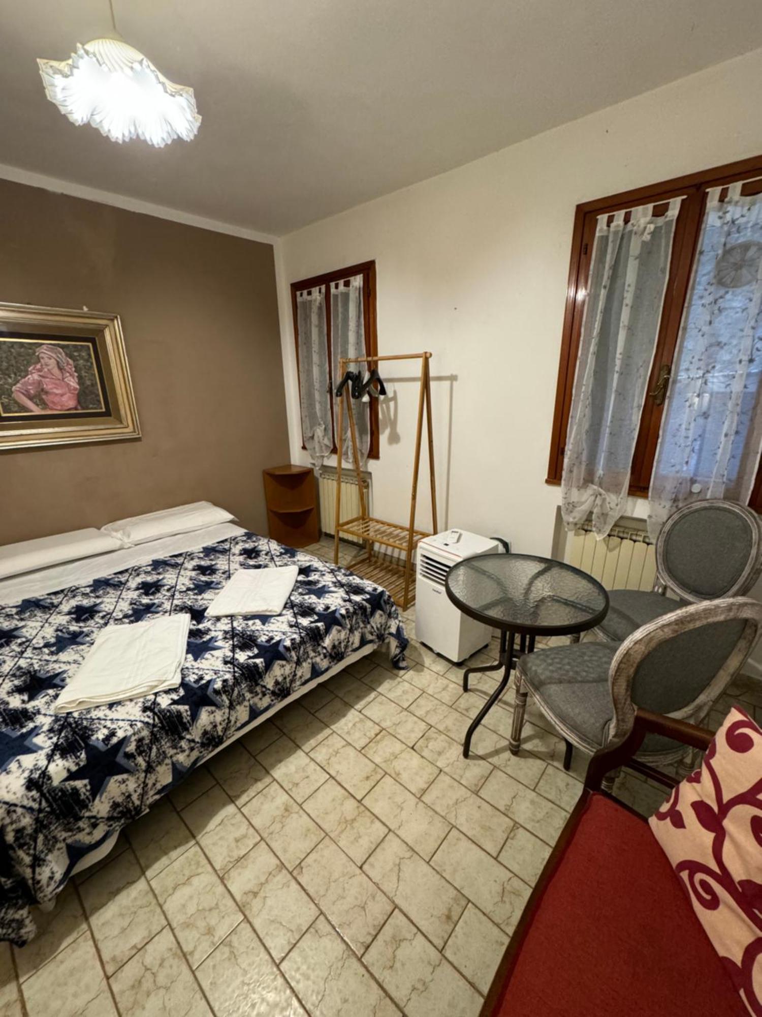 The Wolf House Hotell Venedig Exteriör bild